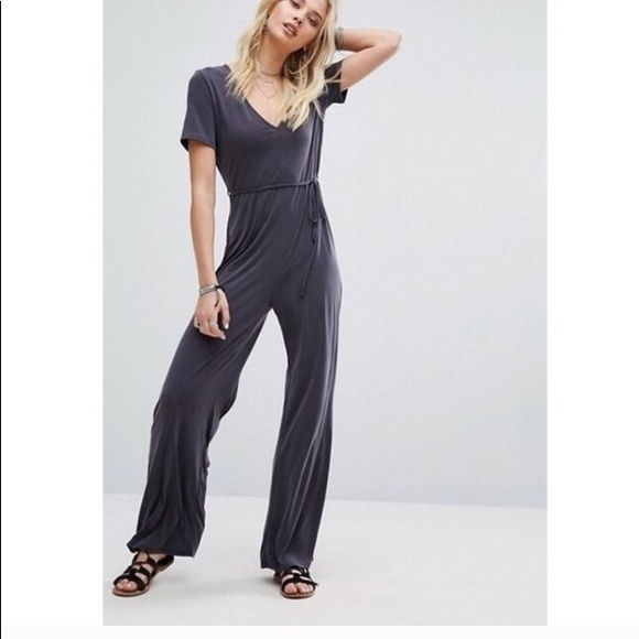 💎NEW ARRIVAL💎 CHARCOAL GREY JUMPSUIT - Picture 2 of 4